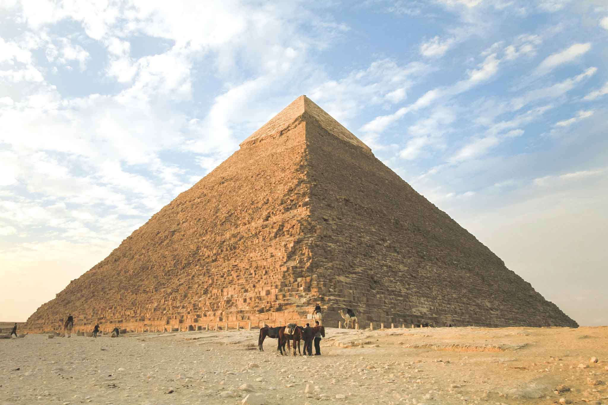 Great Pyramid of Giza — historical and cultural travel tours